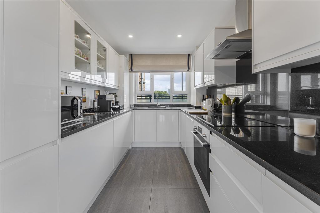 Property photo 3 of 9 Ped06663.Jpg