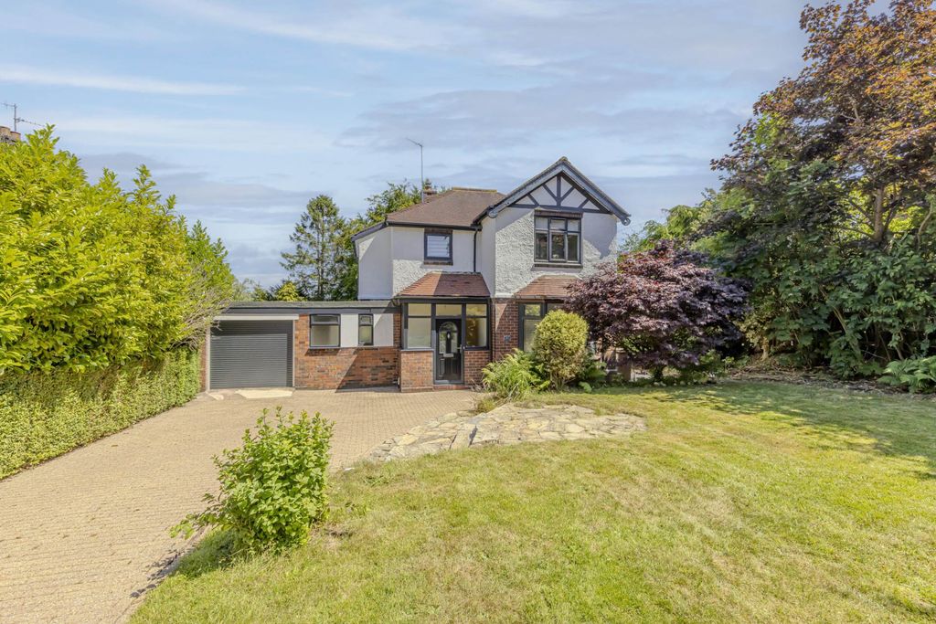 Property photo 1 of 37