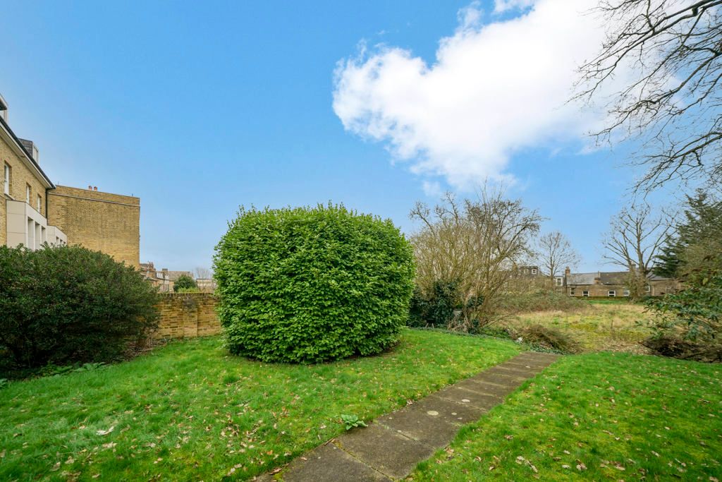 Property photo 2 of 12 Photo 18