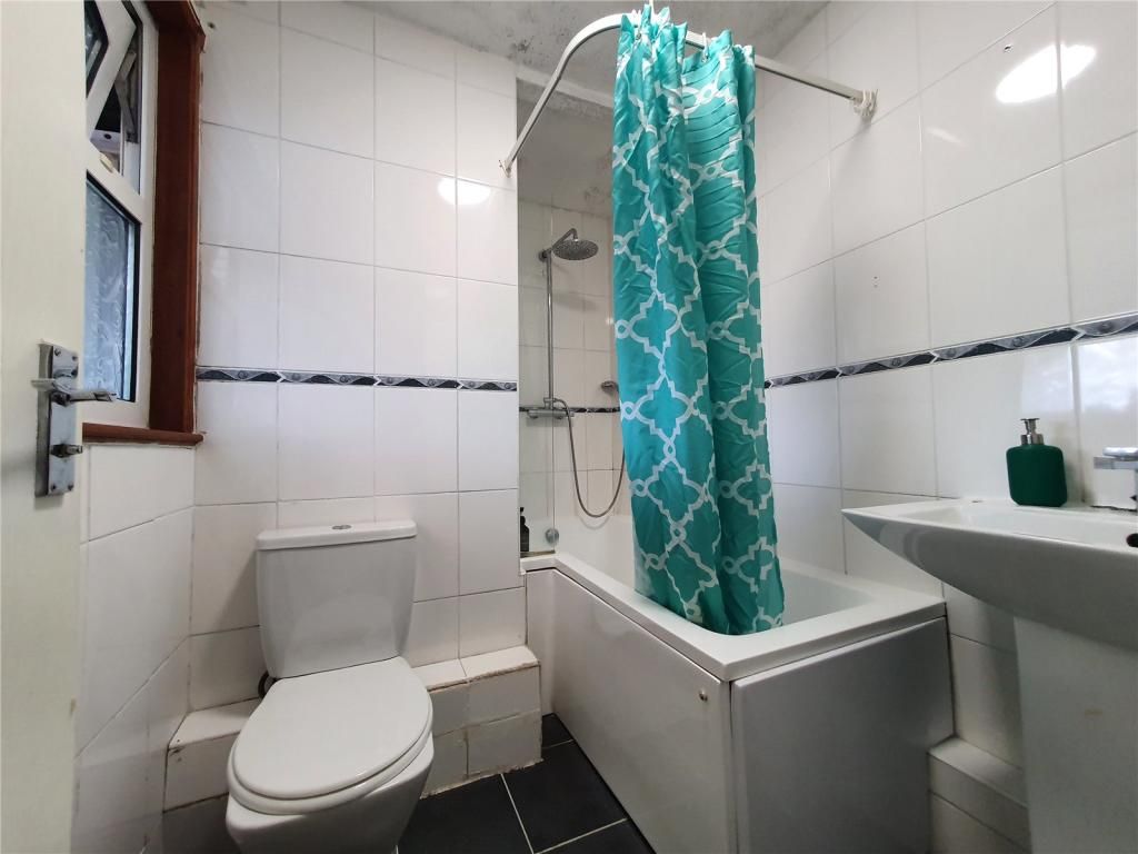 Property photo 3 of 6 Photo #3