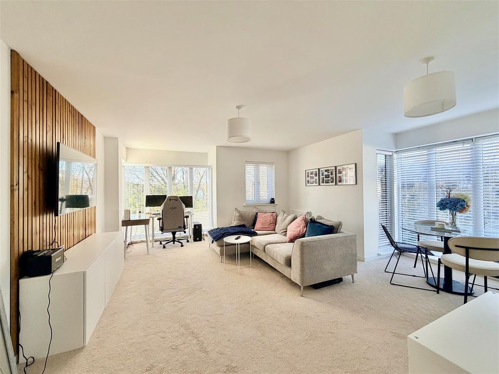 Property photo 2 of 12 Img_2978.Jpeg