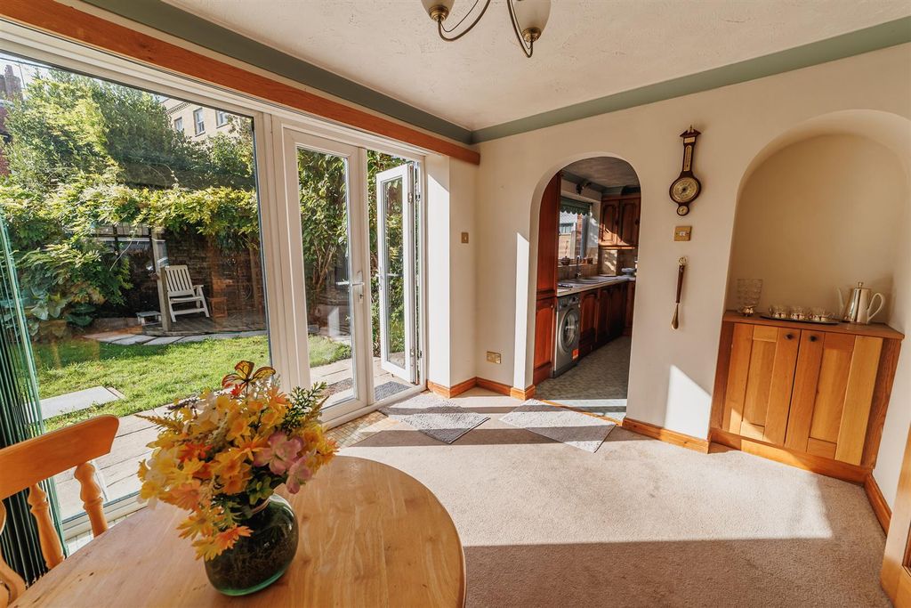 Property photo 2 of 34 Dining Room.Jpg