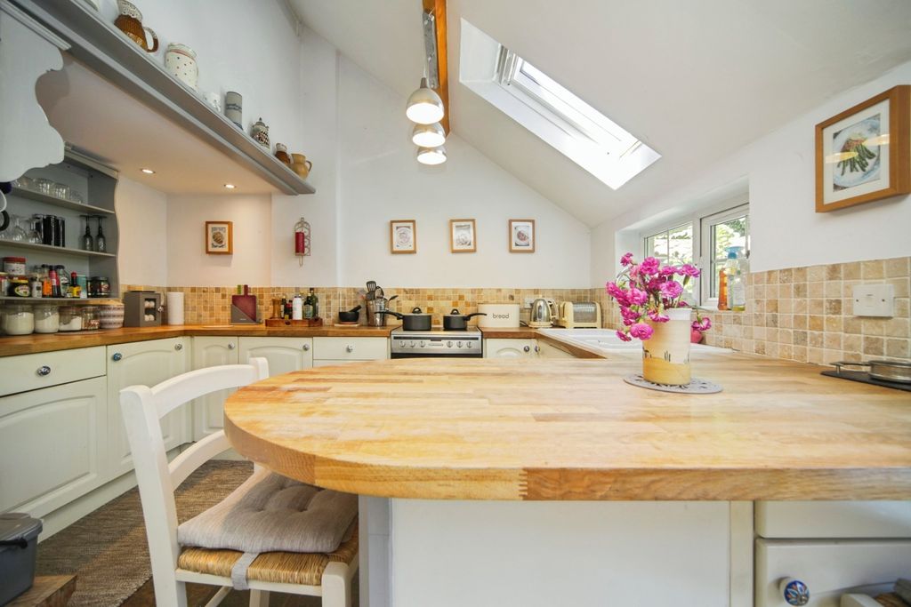 Property photo 2 of 26 Pbox-Img.Jpg