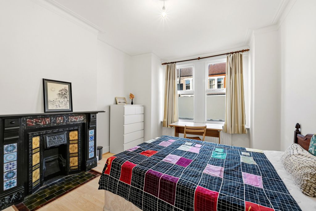 Property photo 3 of 7