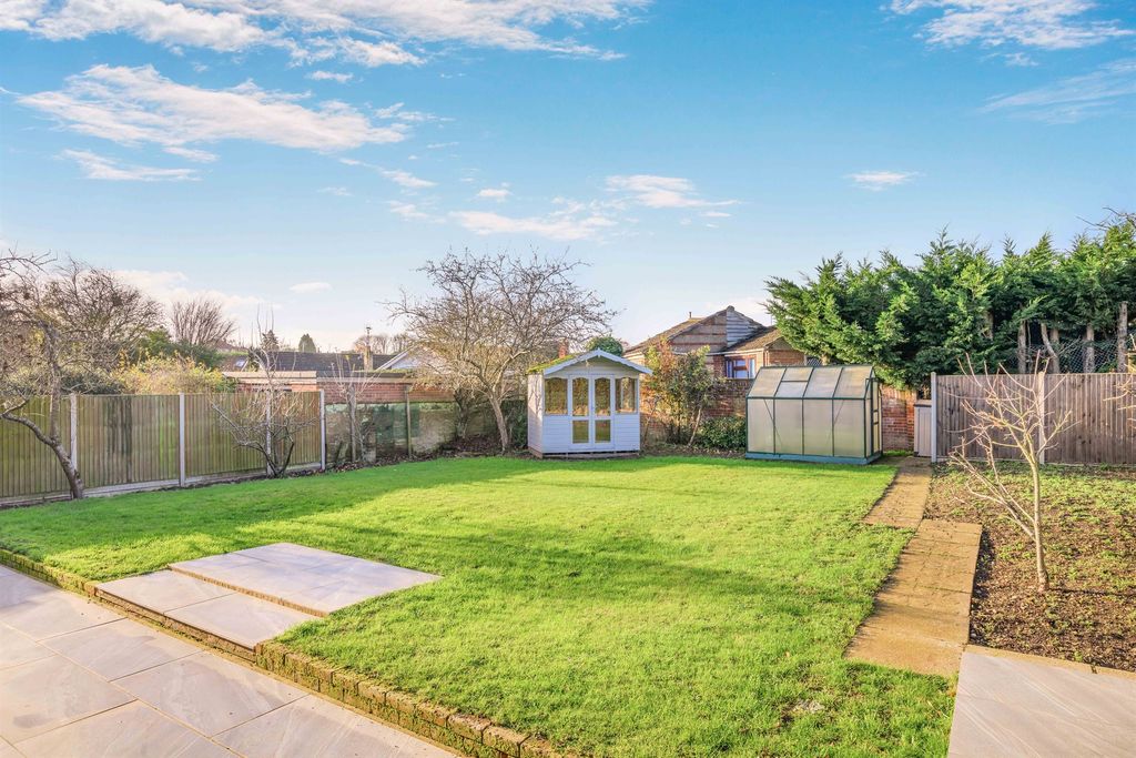 Property photo 3 of 18