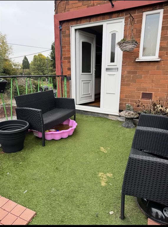 Property photo 1 of 8 Front