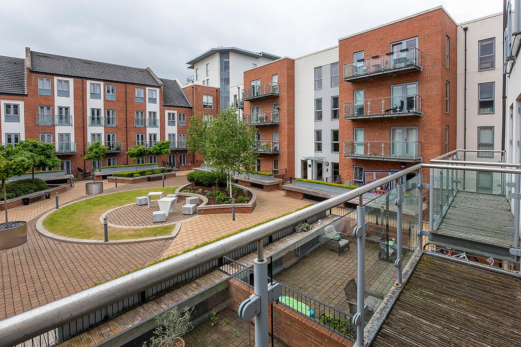 Property photo 3 of 17