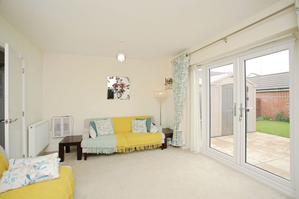 Property photo 3 of 17