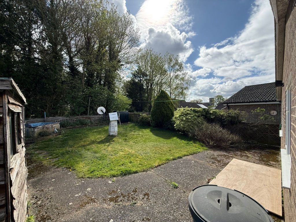 Property photo 2 of 16