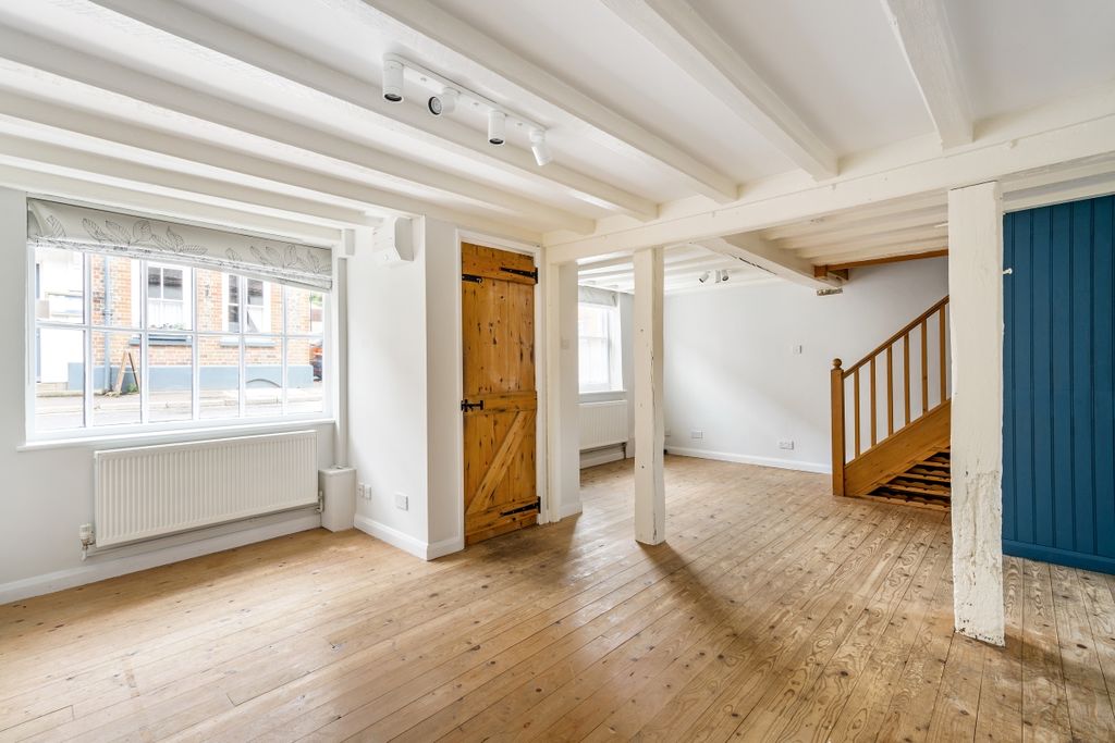 Property photo 3 of 16 Drake Cottage 316...