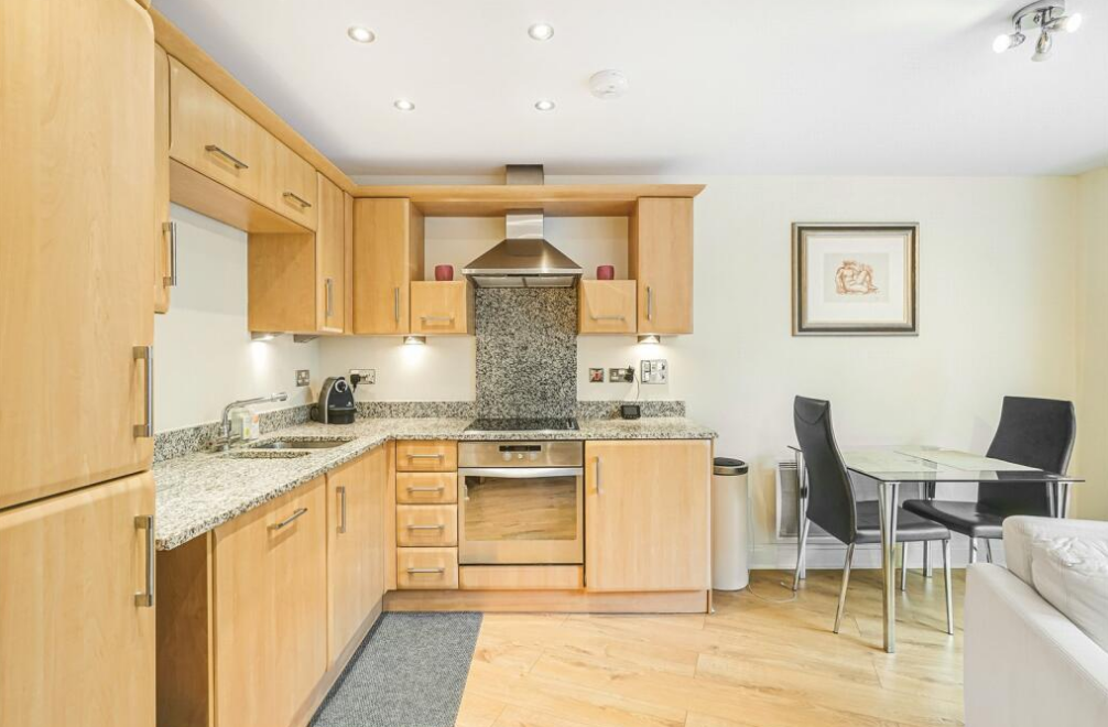 Property photo 2 of 7