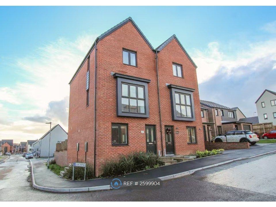 Property photo 1 of 16 Semi-Detached House