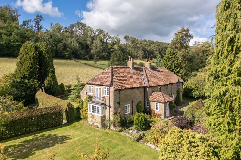 Property photo 2 of 25 Photo 15