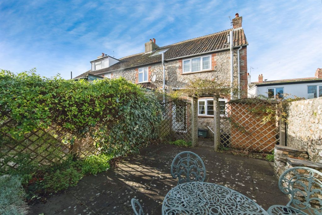 Property photo 2 of 15