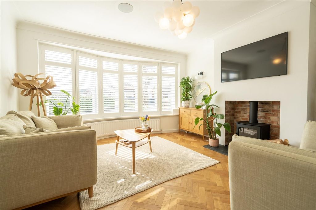 Property photo 2 of 12 Living Room