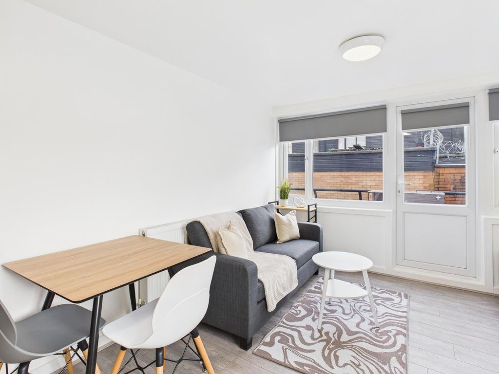 Property photo 3 of 14 Bright, Modern Living Room With A Comfortable Grey...