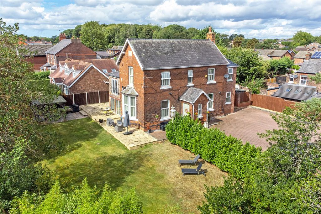 Property photo 1 of 38 External
