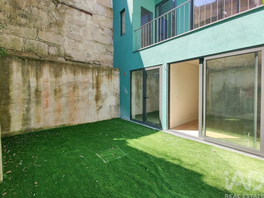 Property photo 3 of 34