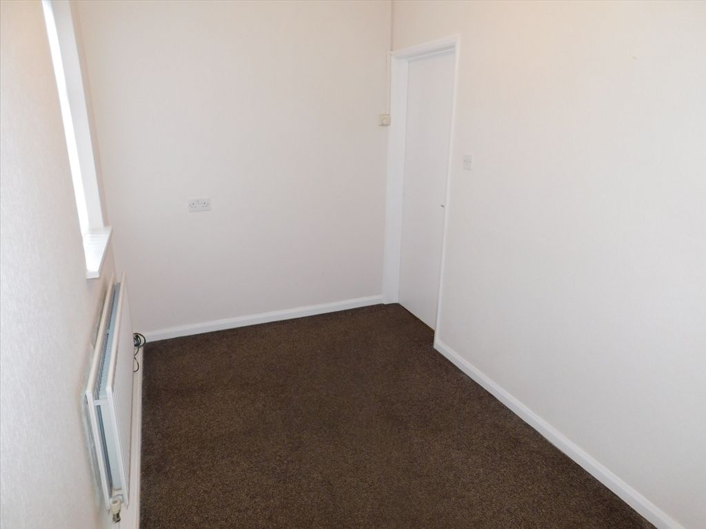 Property photo 3 of 7 18511-3