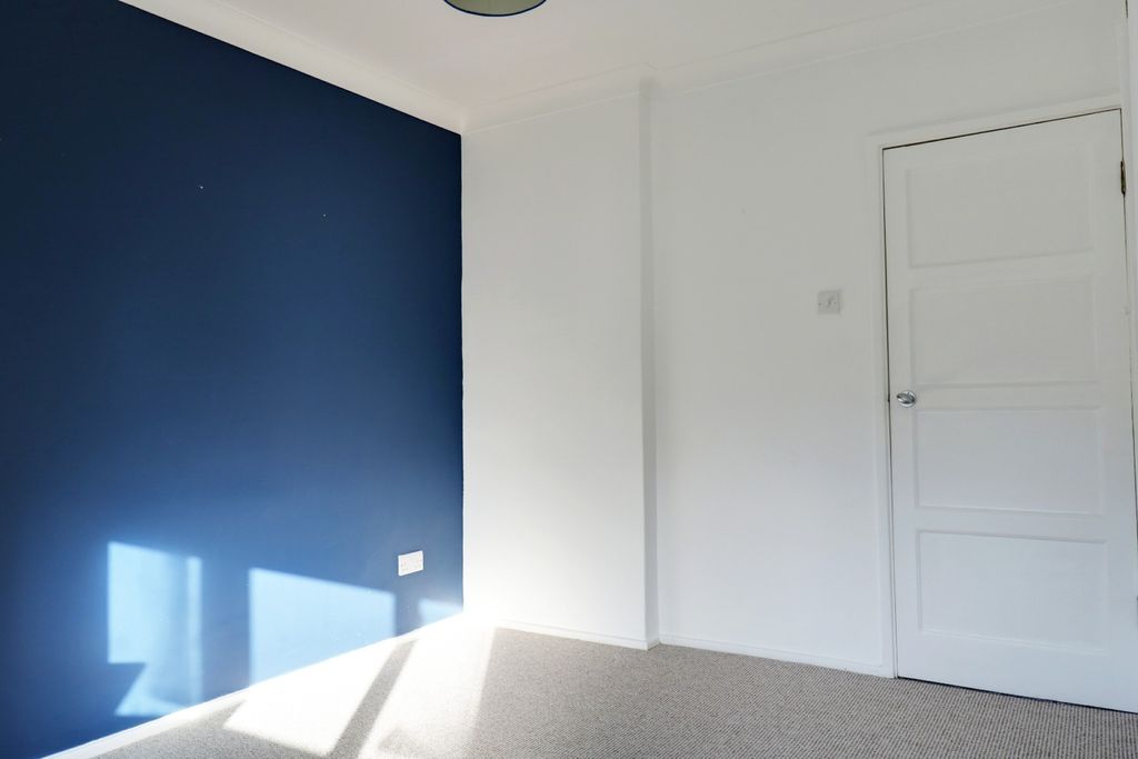 Property photo 3 of 17 5273262