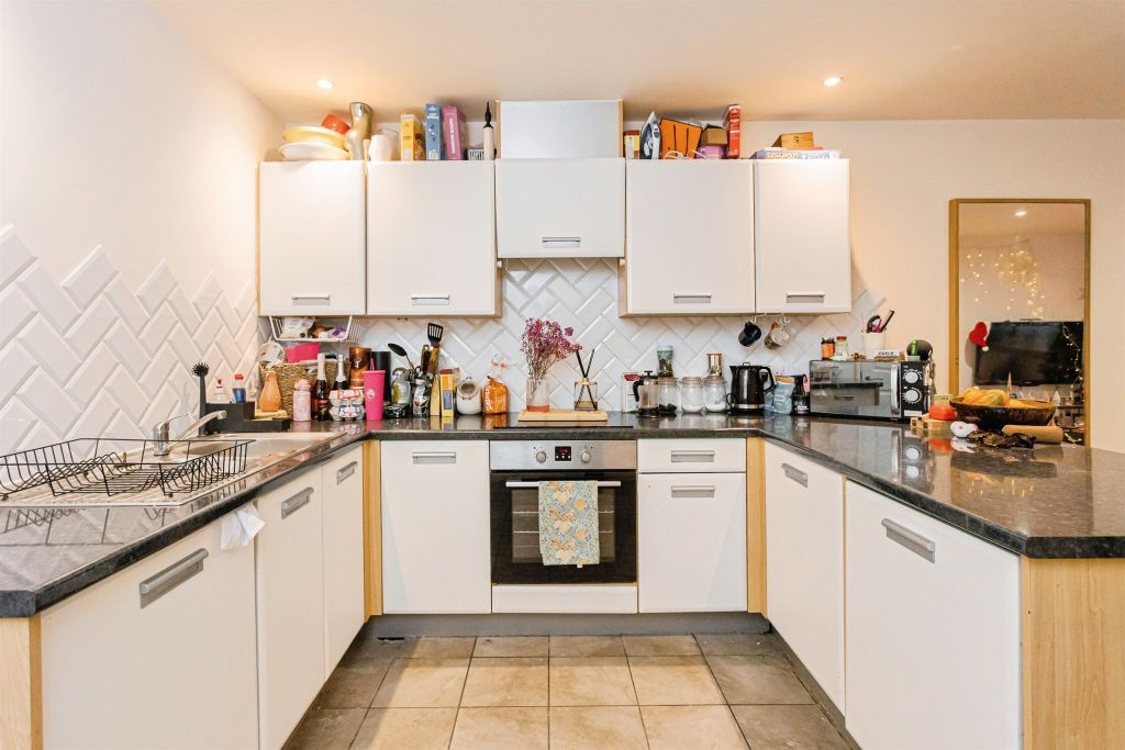 Property photo 3 of 14