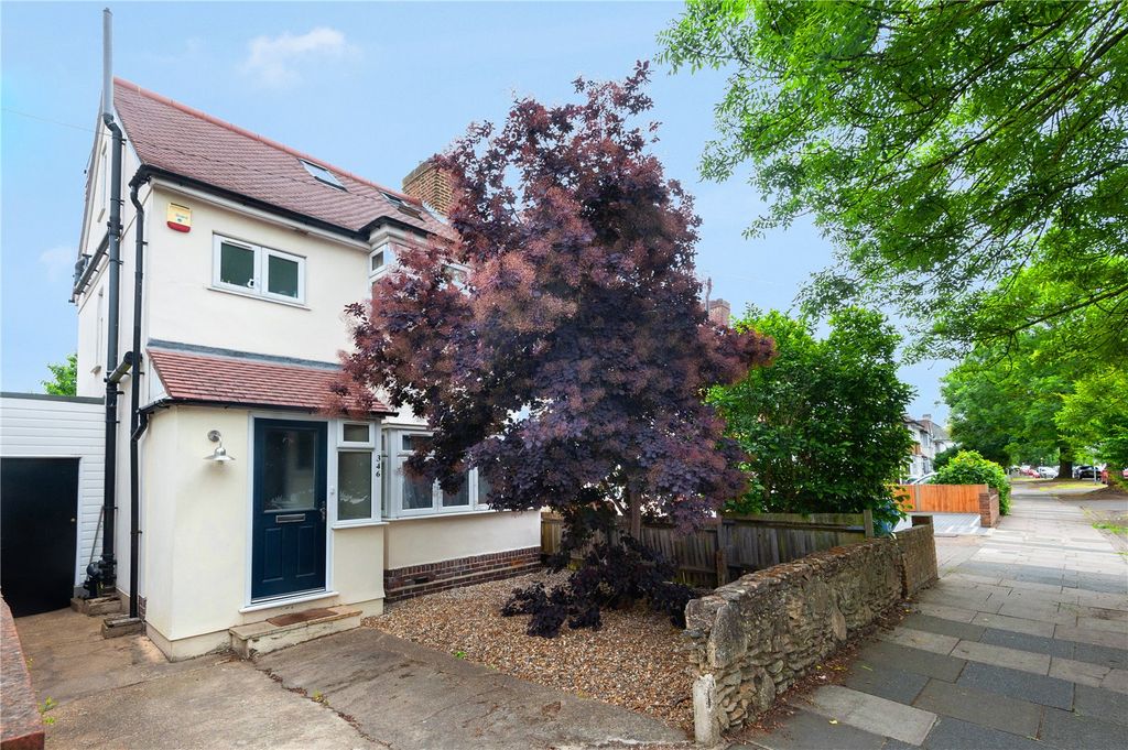 Property photo 1 of 19 Picture No. 16