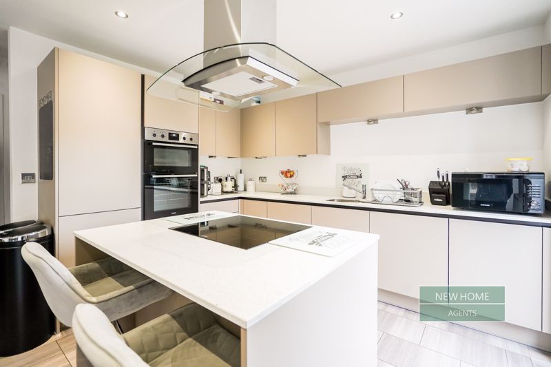 Property photo 2 of 28 Photo 7