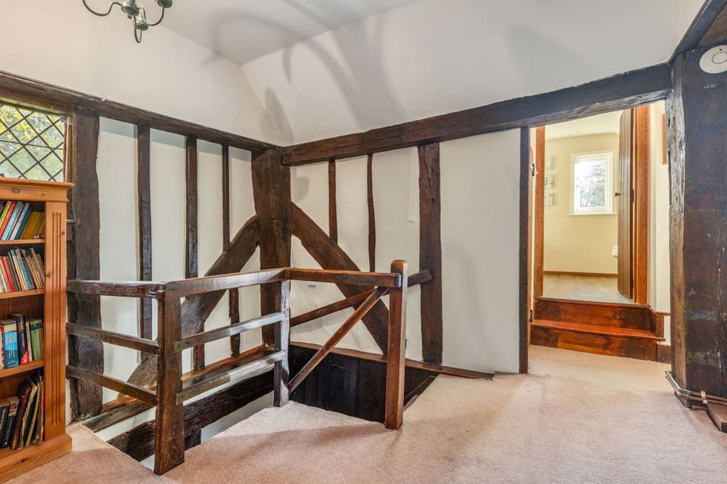 Additional image 10 of 4 bed semi-detached house to rentHever TN8