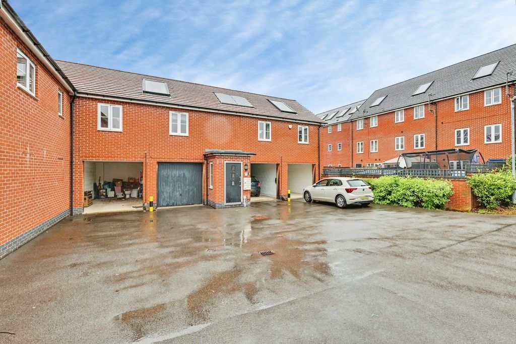 Property photo 1 of 8 Pbox-Img.Jpg