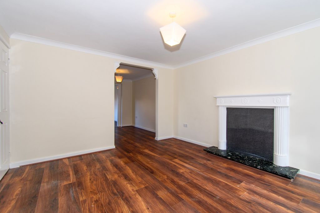 Property photo 2 of 18 Dsc_0432