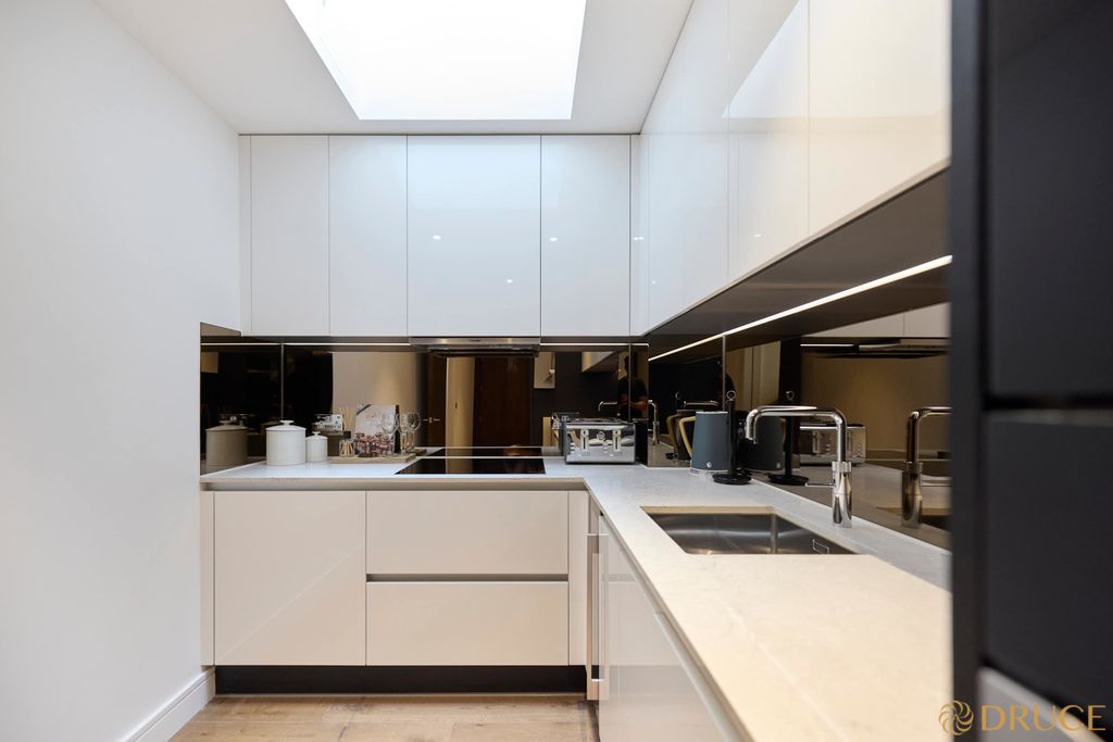 Property photo 3 of 7 A08Fw00000Jiaisaah_1767800915630.Jpg