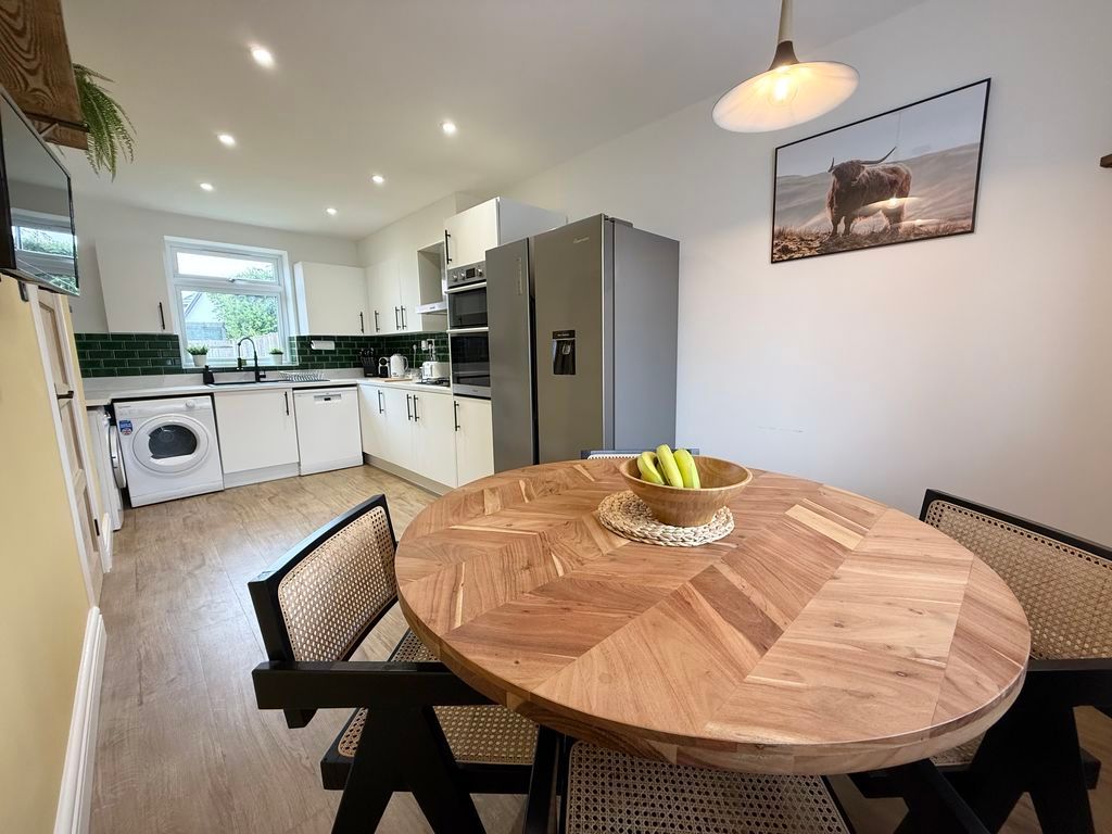 Property photo 3 of 13 Kitchen Diner