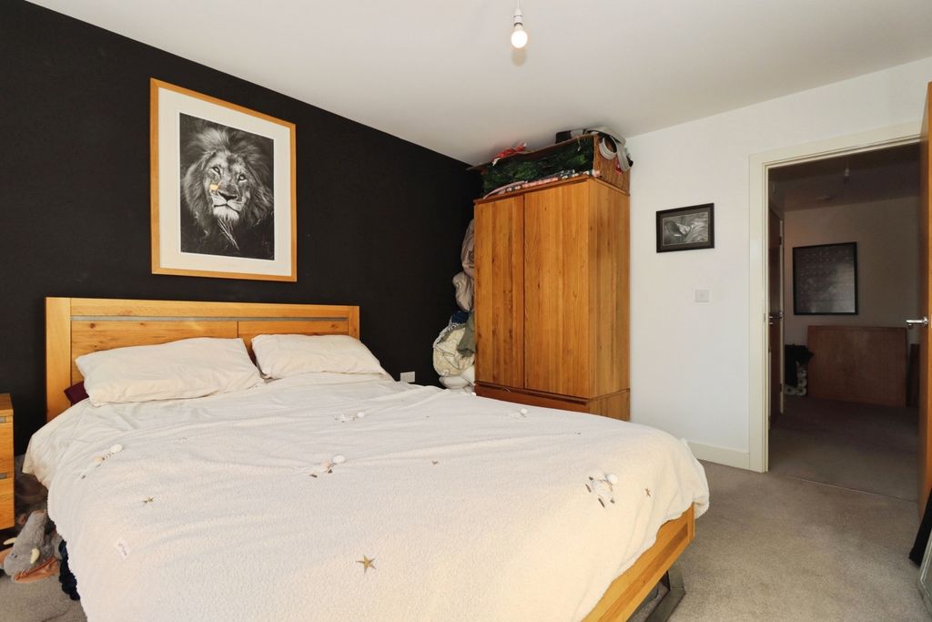 Property photo 3 of 12 Pbox-Img.Jpg