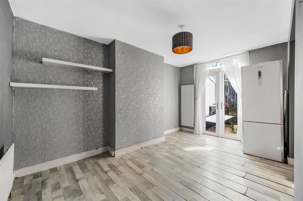 Property photo 2 of 12 Beresford Avenue - 2.Jpg