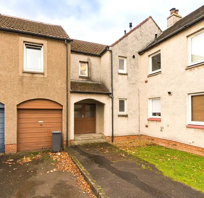 Property photo 1 of 9