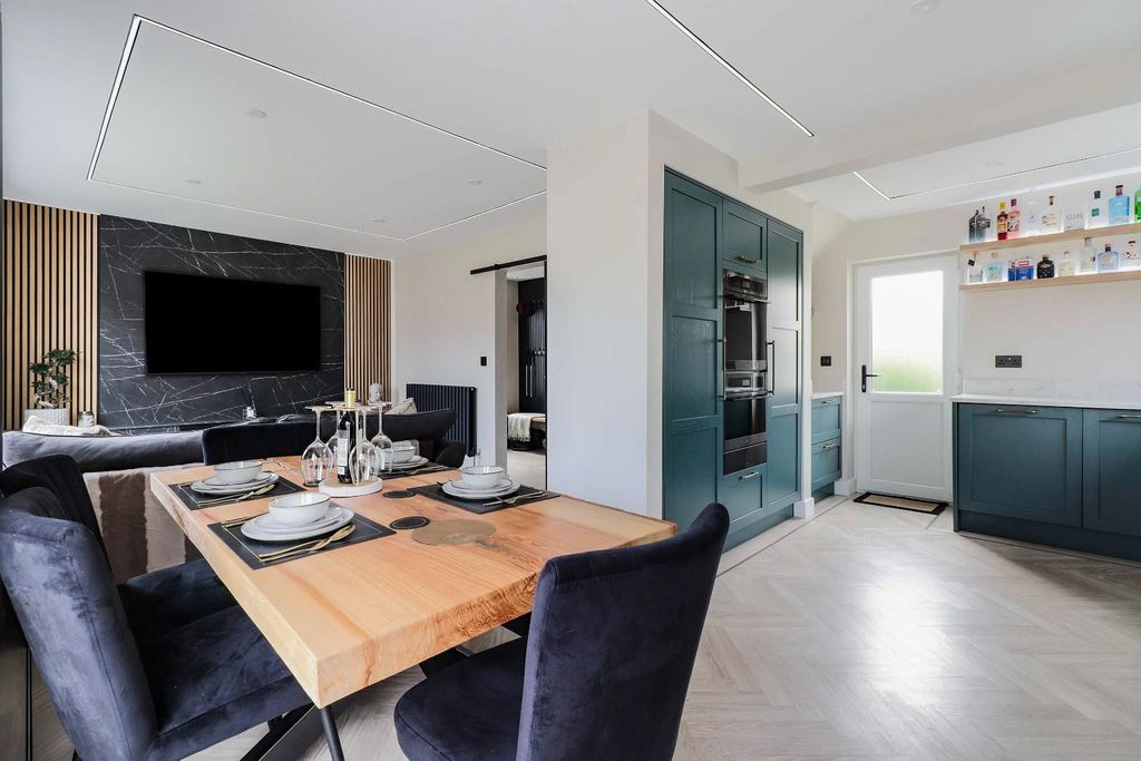 Property photo 2 of 27 Img_0371.Jpg