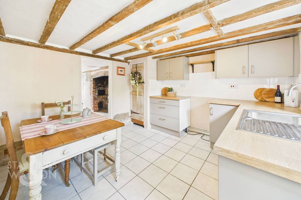 Property photo 3 of 20