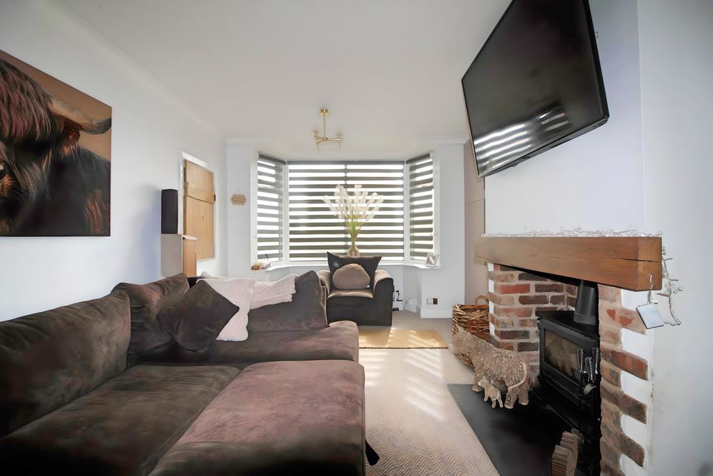 Property photo 1 of 19 Photo #1