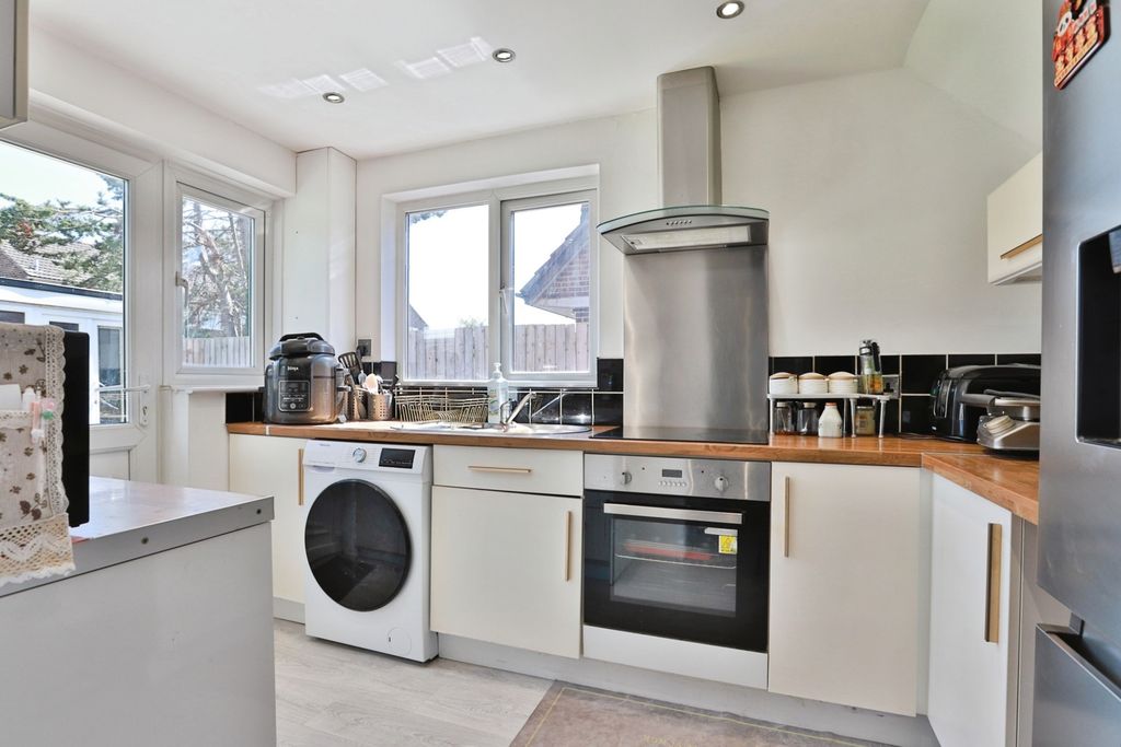 Property photo 3 of 20 Pbox-Img.Jpg