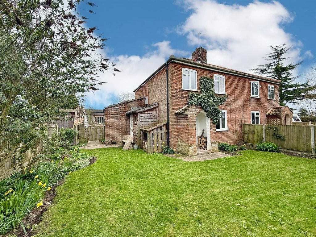 Property photo 1 of 18 Front Aspect