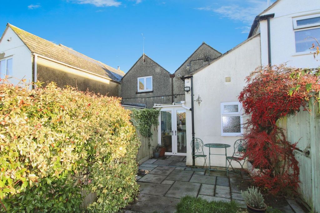 Property photo 1 of 19 Rear Property Image