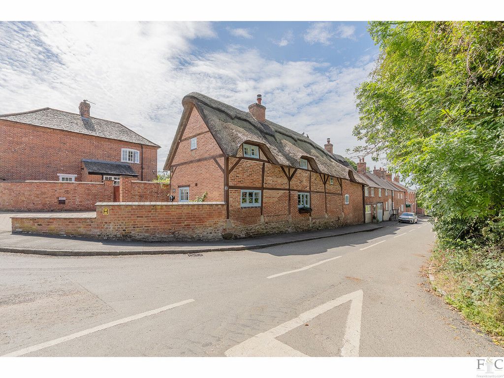 Property photo 1 of 40