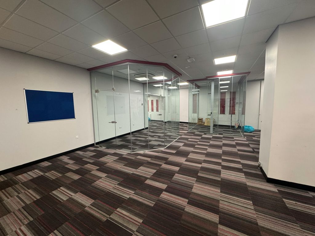 Property photo 3 of 13 Img_3927.Jpg