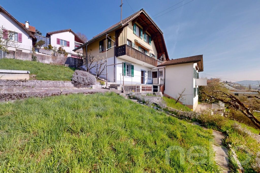 Property photo 1 of 12