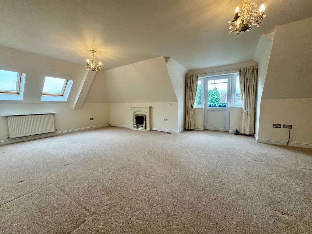 Property photo 3 of 13 4258993
