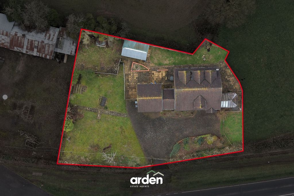 Property photo 2 of 17