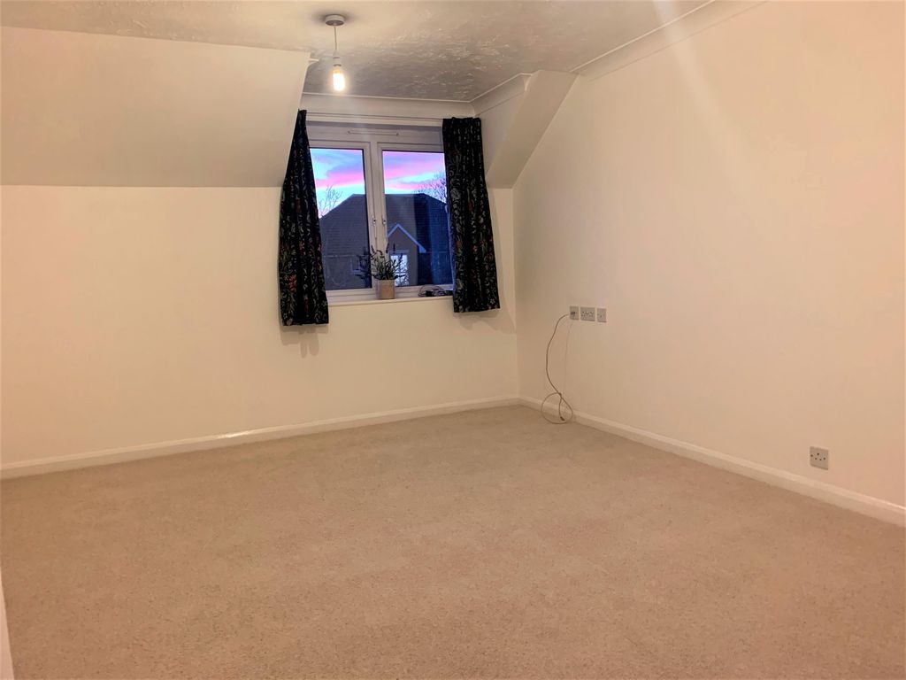 Property photo 2 of 5 Image