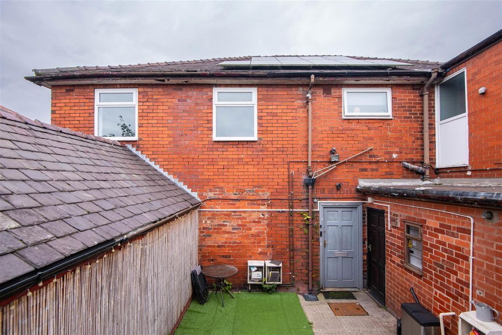 Property photo 1 of 12 Rear External