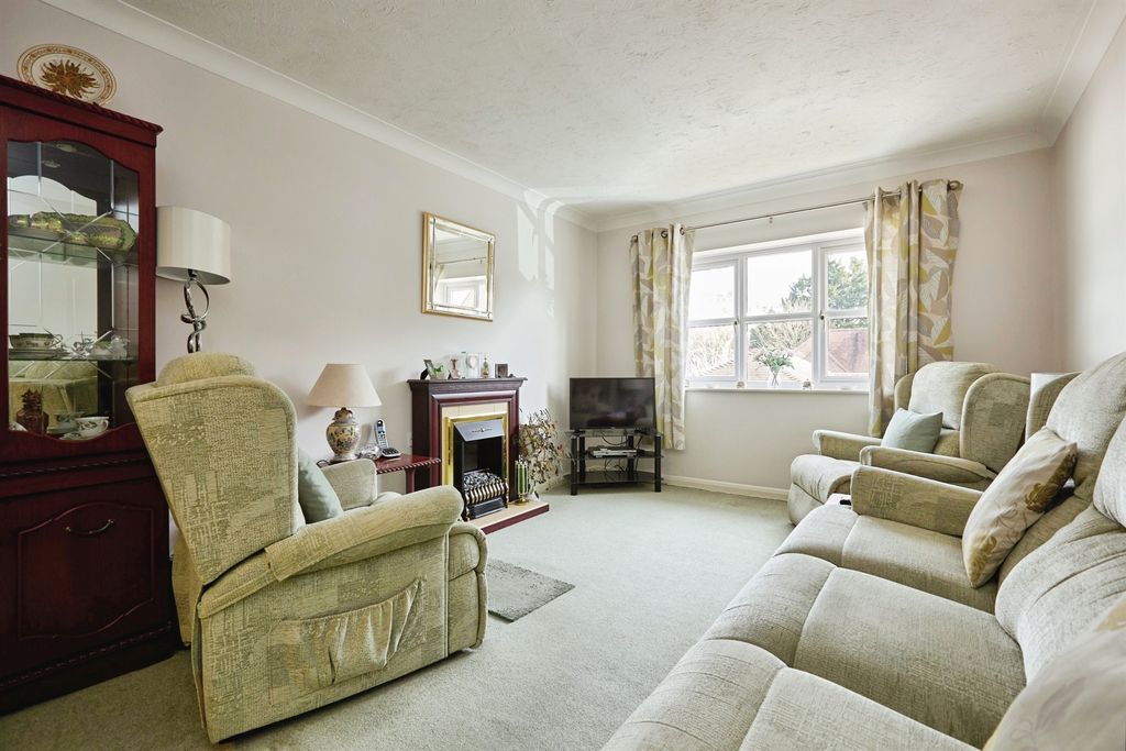 Property photo 3 of 16