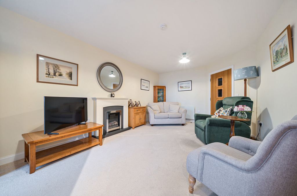 Property photo 3 of 9 29-6Ad730A656886-...